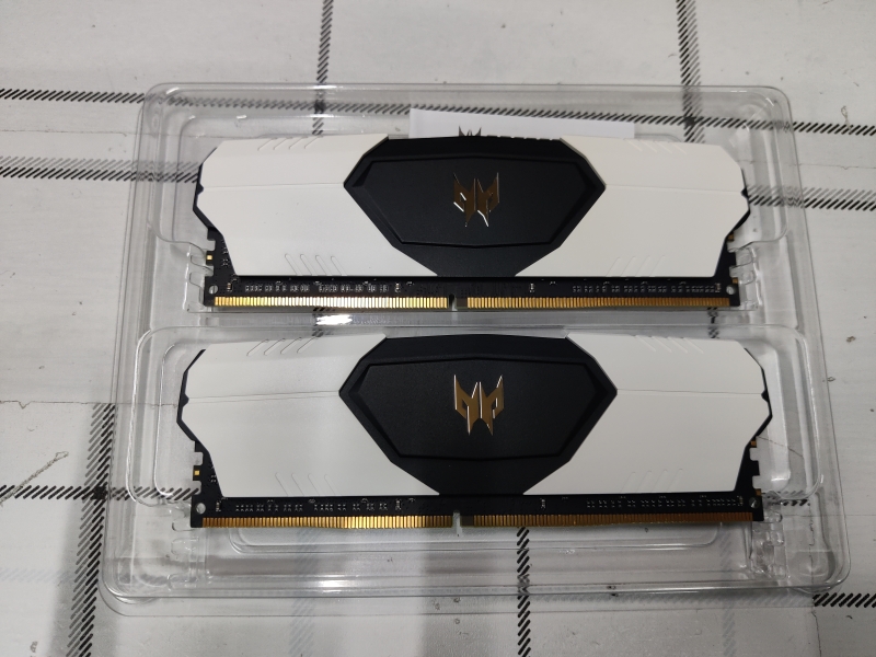 DDR4末班车-宏碁掠夺者16GX2内存超频 DDR4末班车-宏碁掠夺者16GX2内存超频