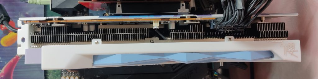 盈通 樱瞳花嫁6800XT-16GD6评测
